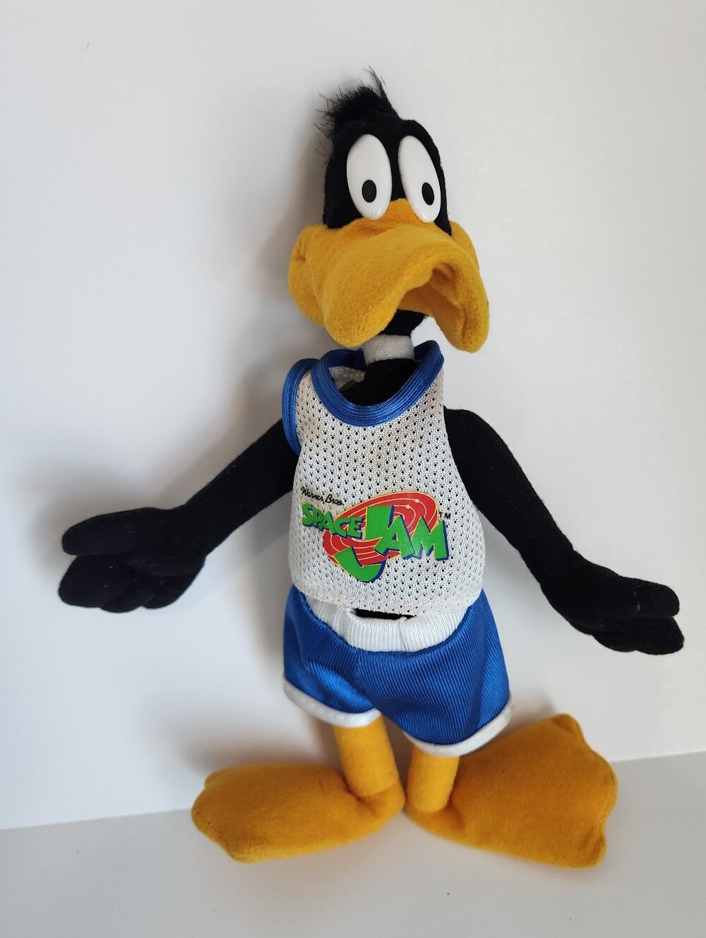 1996-Looney Tunes Daffy Duck Space Jam Basketball Plush Stuffed Animal Toy Doll